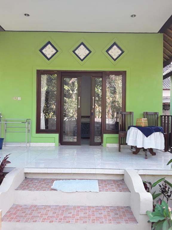 Taman Sandat Amed Exteriör bild